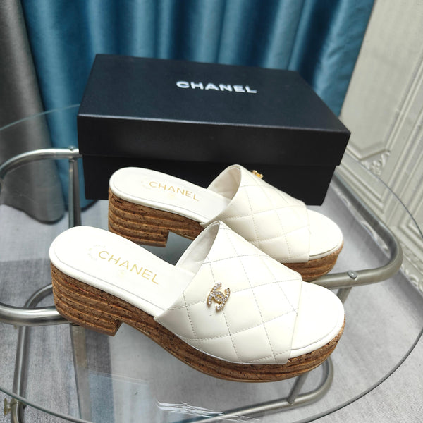 CC 25 Platform Sandal 10cm Patent Calfskin