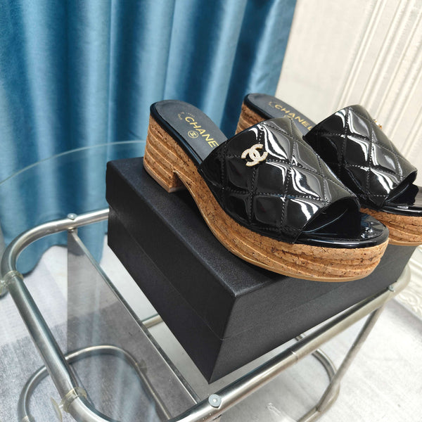 CC 25 Platform Sandal 10cm Patent Calfskin