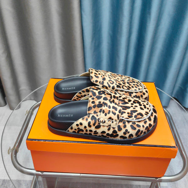 HM 25 Go Mule Light Leopark Horsehair Fabric 369355