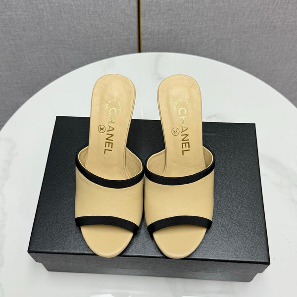 Ciabatte con tacco alto CC 25 85mn Beige Nero Pelle di pecora 368791