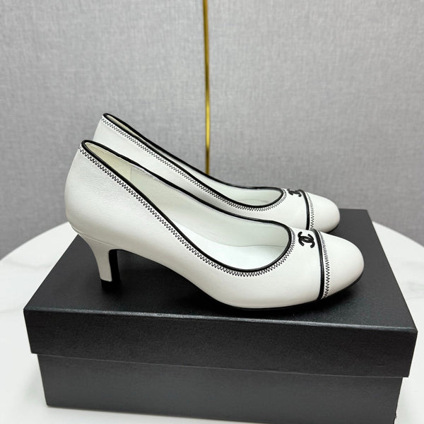 CC 25 Pumps 50mm White Black Sheepskin 368794