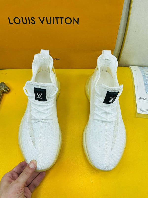 LV SNEAKER IN WHITE BREATHABLE MESH FABRIC