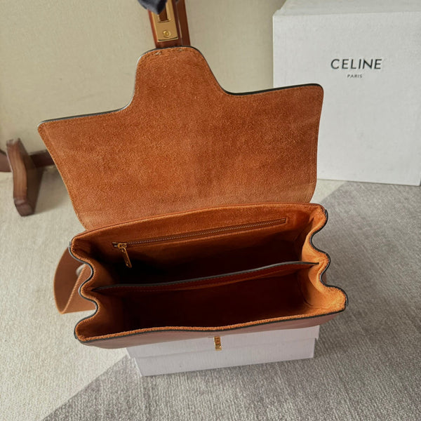 BORSA A TRACOLLA CON PATTA 23 IN PELLE DI AGNELLO MARRONE BRONZO E FERRAMENTA ORO