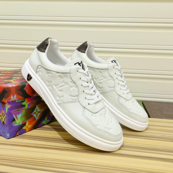 LV TRAINERS WHITE CALFSKIN AND RUBBER