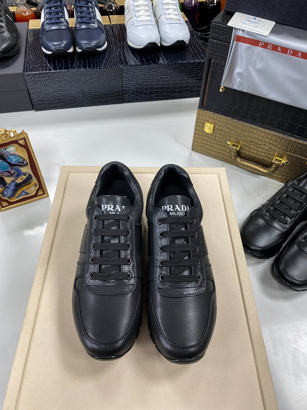 PRA SNEAKER IN BLACK CALFSKIN