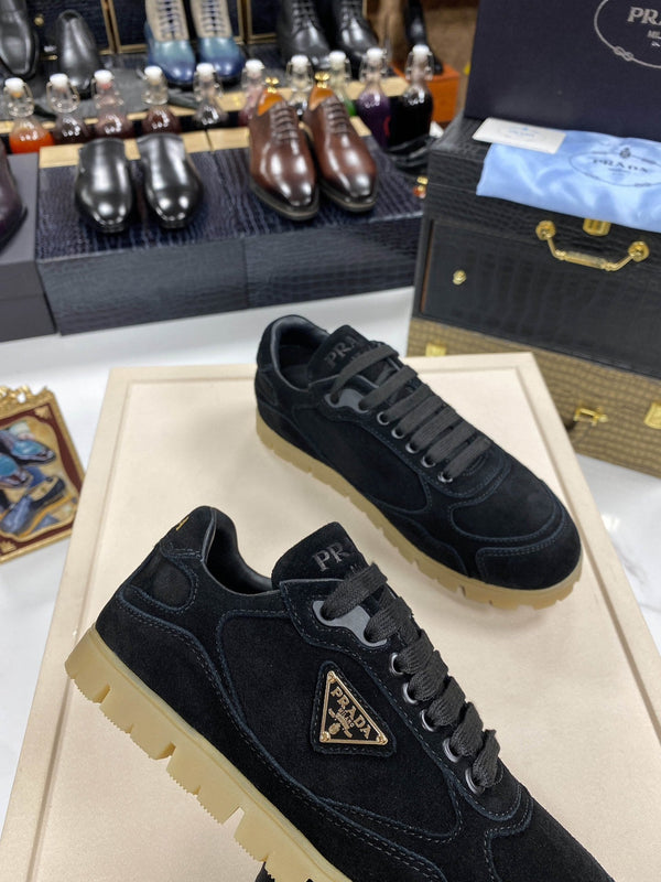 PRA TRAIL FADED BLACK SUEDE SNEAKERS