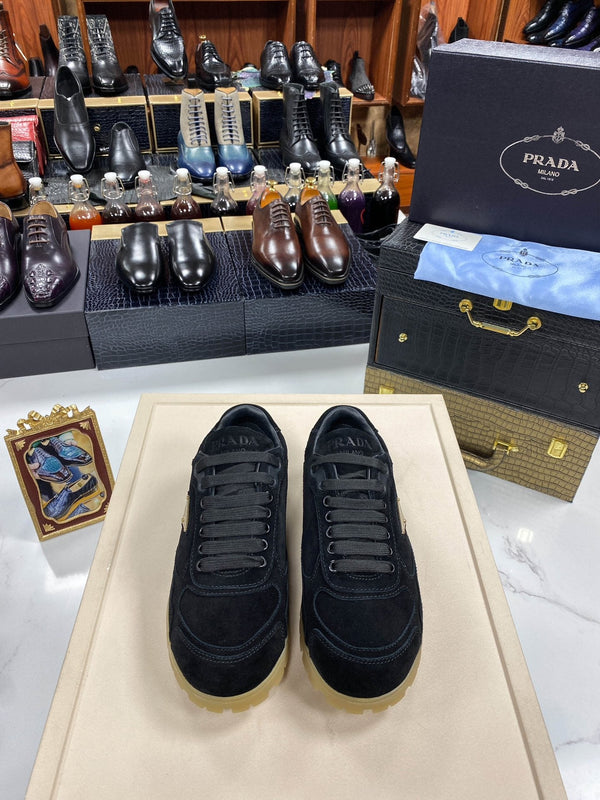 PRA TRAIL FADED BLACK SUEDE SNEAKERS