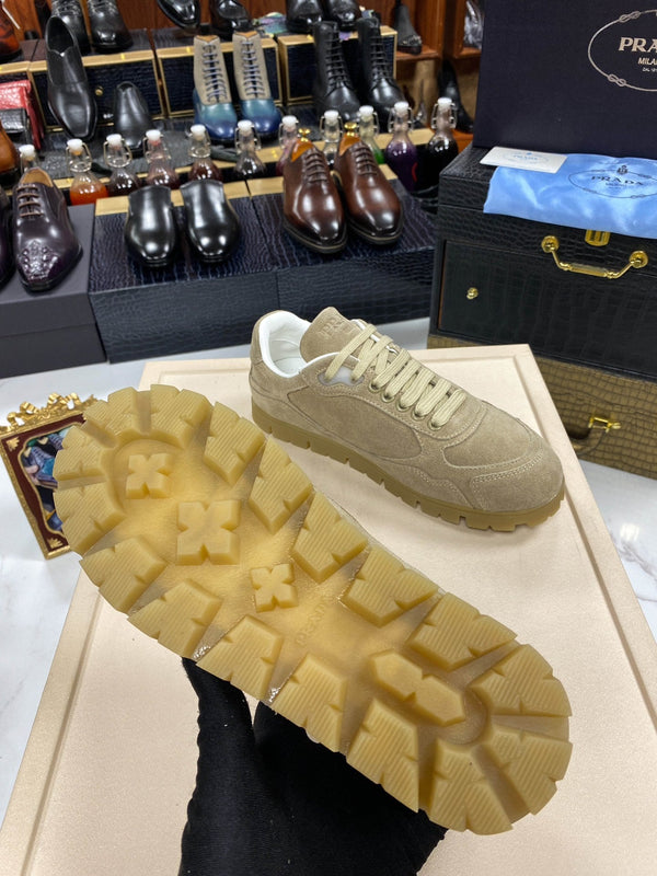 SNEAKERS PRA TRAIL IN CAMOSCIO ECRU slavato