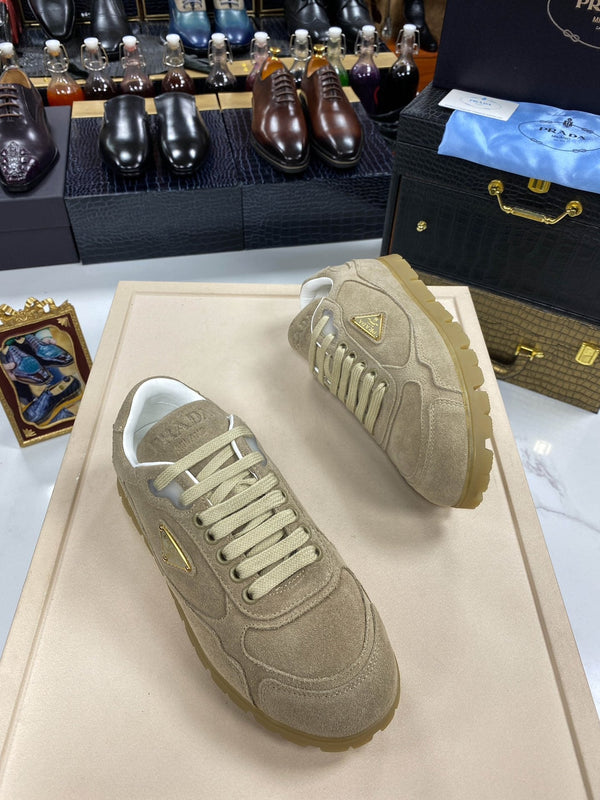 SNEAKERS PRA TRAIL IN CAMOSCIO ECRU slavato