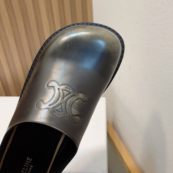 PANTOFOLE SUPER POPOLARI CON LOGO CLASSICO CORVO NERO