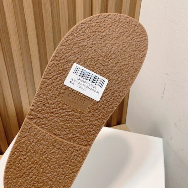 SANDALI CON DOPPIO CINTURINO E TOMAIA IN CAMOSCIO E CHIUSURA CON FIBBIA CARAMELLO MARRONE CARO