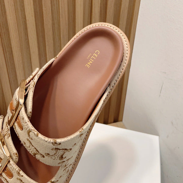 SANDALI CON DOPPIO CINTURINO E TOMAIA IN CAMOSCIO E CHIUSURA CON FIBBIA CARAMELLO MARRONE CARO