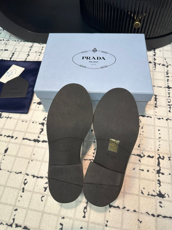 MOCASSINI PRA SCHOCOLATE SPAZZOLATI IN PELLE DI VITELLO ARGENTO LUCIDO