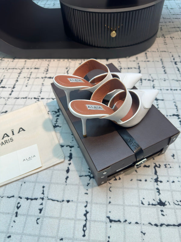 ALAIA TACCO ALTO 9 CM IN VITELLO BIANCO