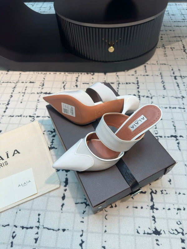 ALAIA TACCO ALTO 9 CM IN VITELLO BIANCO