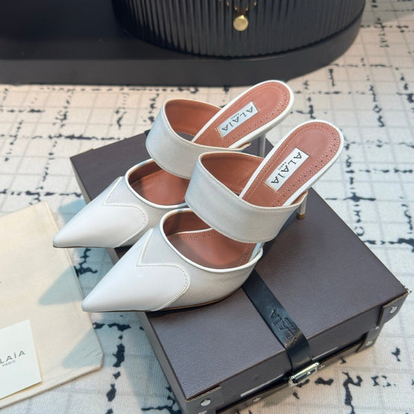 ALAIA TACCO ALTO 9 CM IN VITELLO BIANCO