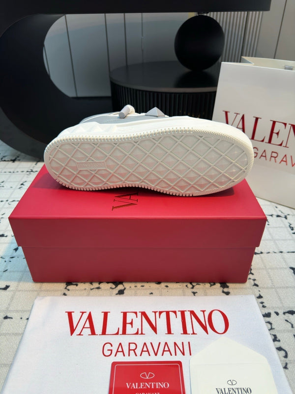 One Stud Xl Trainer In White Mix Grey Nappa Leather And Mesh Fabric 824989