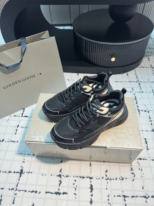 LIGHTSTAR SNEAKERS WITH BLACK CALFSKIN AND MESH UPPER AND BLACK STAR