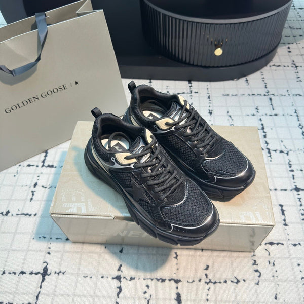 LIGHTSTAR SNEAKERS WITH BLACK CALFSKIN AND MESH UPPER AND BLACK STAR