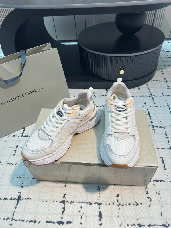 LIGHTSTAR SNEAKERS WITH WHITE CALFSKIN AND MESH UPPER AND WHITE STAR