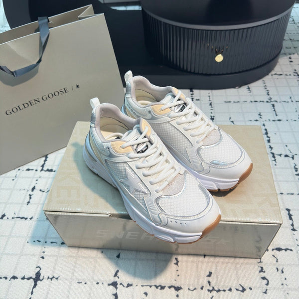 LIGHTSTAR SNEAKERS WITH WHITE CALFSKIN AND MESH UPPER AND WHITE STAR