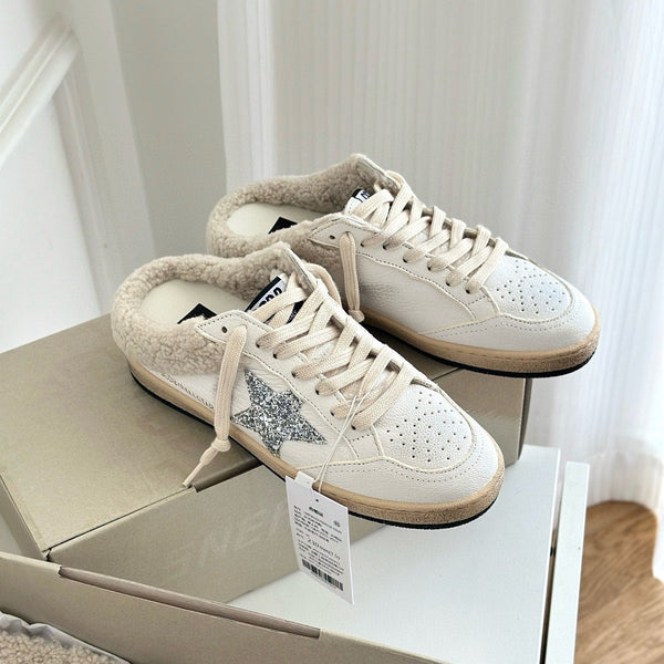 SUPER-STAR SABOTS IN WHITE CALFSKIN SHEARING LINING AND GLITTER WHITE STAR