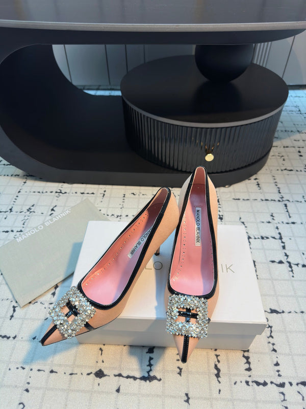 Hangisi 100 Pink Linen with Black Leather Jewel Buckle Pumps 161071