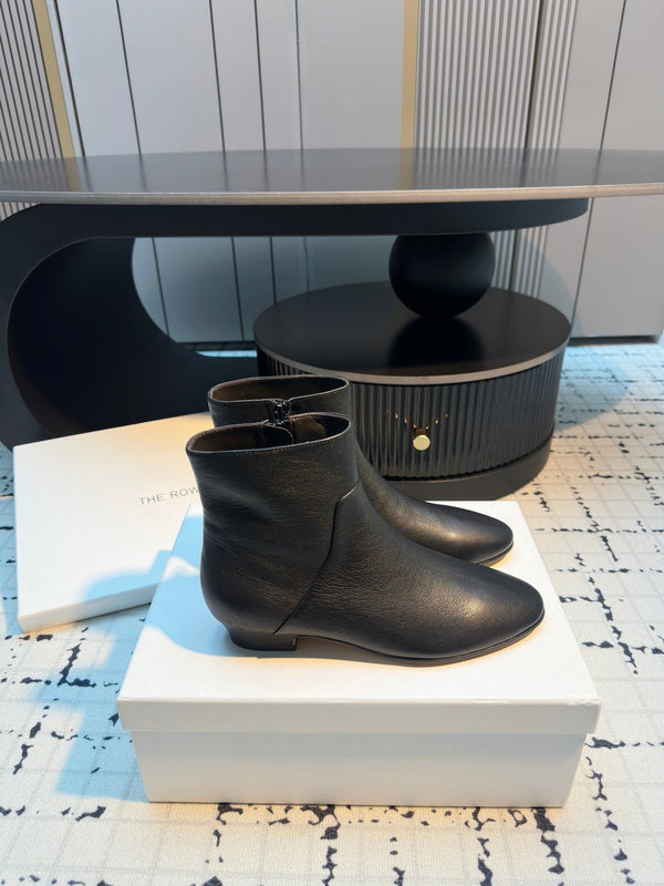 The Row Zipped Ankle Boots 50mm Black Calfskin 429313