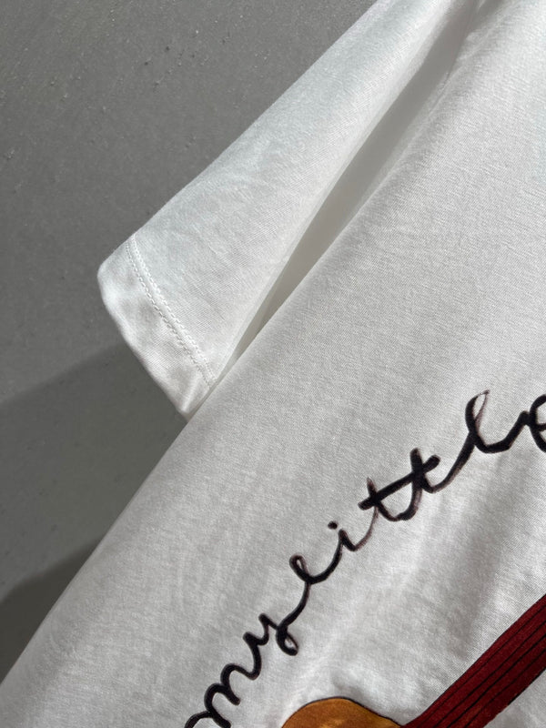 Gucci 25 Cartoon Guitar Print T-shirt a maniche corte in cotone bianco 215699