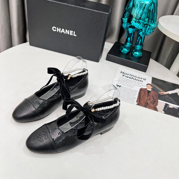 CC Mary Jane Nero con Perle in Pelle di Agnello e Vacchetta