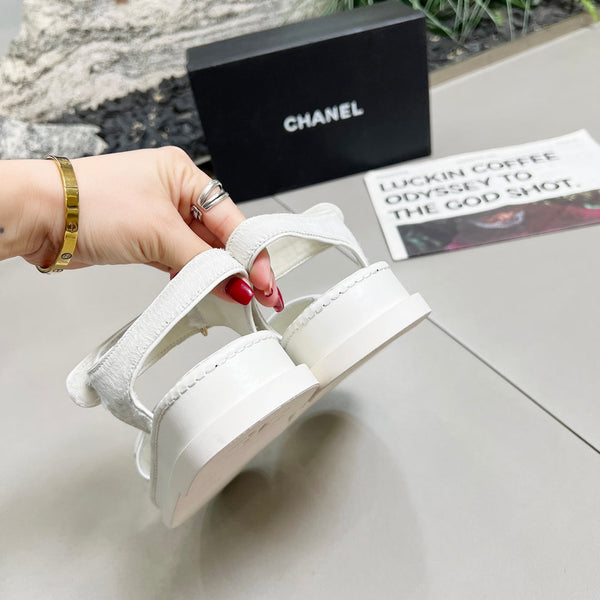 CC 25A Sandals White Horse Fur Leather 338604