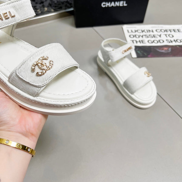 CC 25A Sandals White Horse Fur Leather 338604