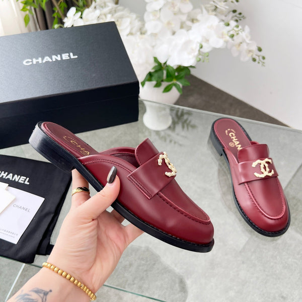 CC 25 Mule Burgundy Calfskin Gold Double C