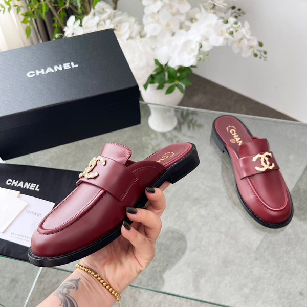 CC 25 Mule Burgundy Calfskin Gold Double C