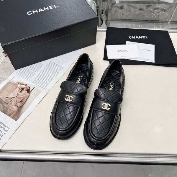 Mocassino CC 25 in pelle di vacchetta nera 338671