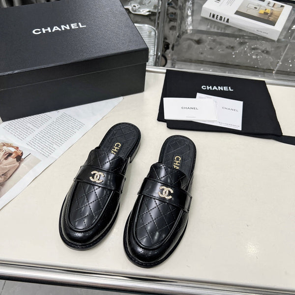 CC 25 Mule Black Patent Cowhide 338677