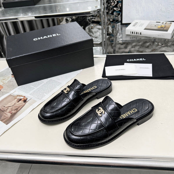 CC 25 Mule Black Patent Cowhide 338677