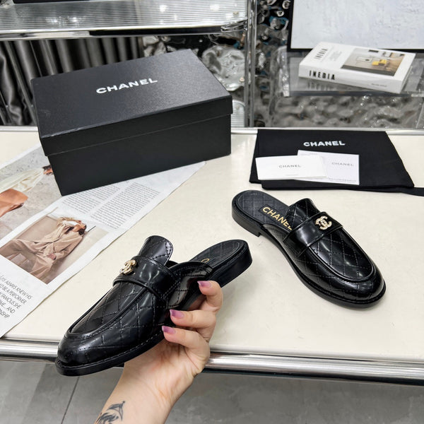 CC 25 Mule Black Patent Cowhide 338677