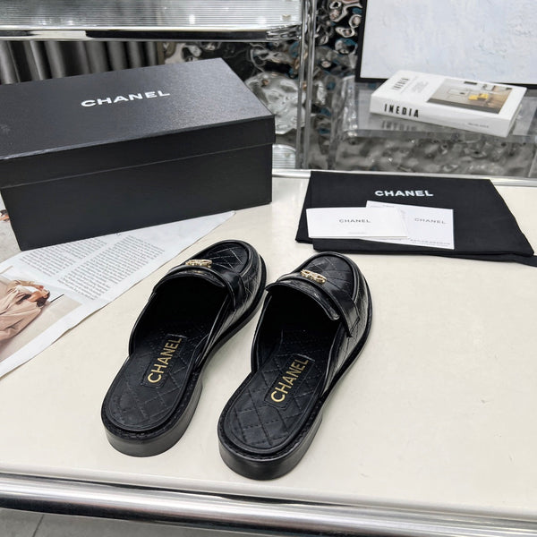 CC 25 Mule Black Patent Cowhide 338677