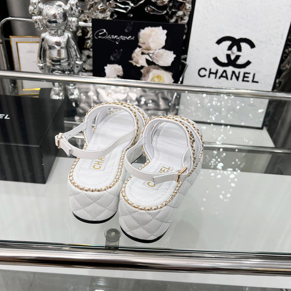CC 25 Sandals Leather Chain 6cm White Lambskin 338655