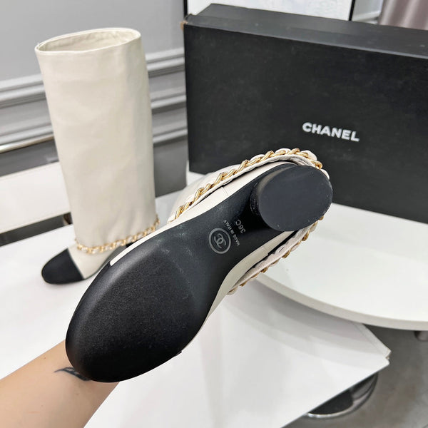 CC 25 High Boots With Chain 55mm White Cowhide Black Grosgrain 374024