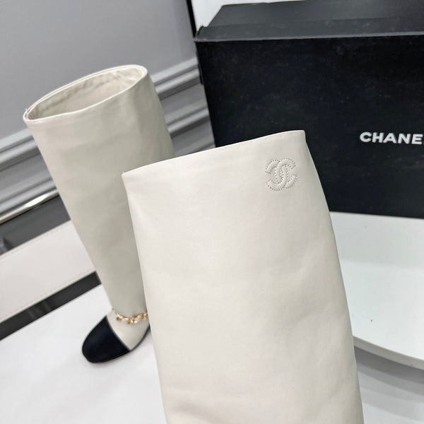 CC 25 High Boots With Chain 55mm White Cowhide Black Grosgrain 374024