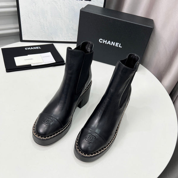 CC 25 Chelsea Ankle Boots With Chain 85mm Black Sheepskin 374035