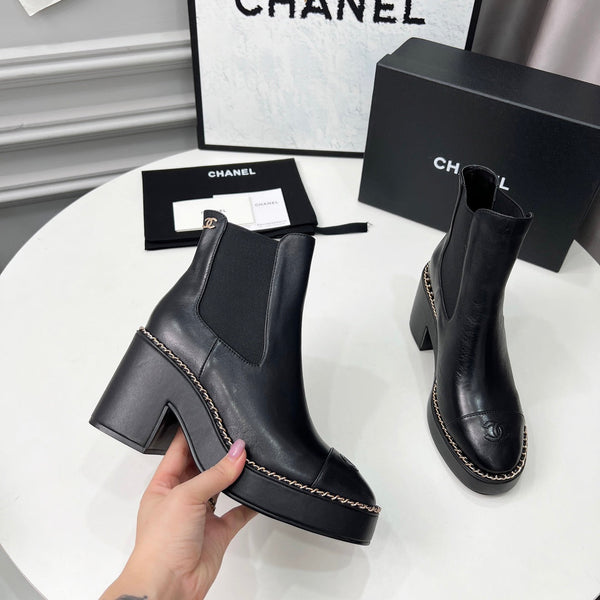 CC 25 Chelsea Ankle Boots With Chain 85mm Black Sheepskin 374035