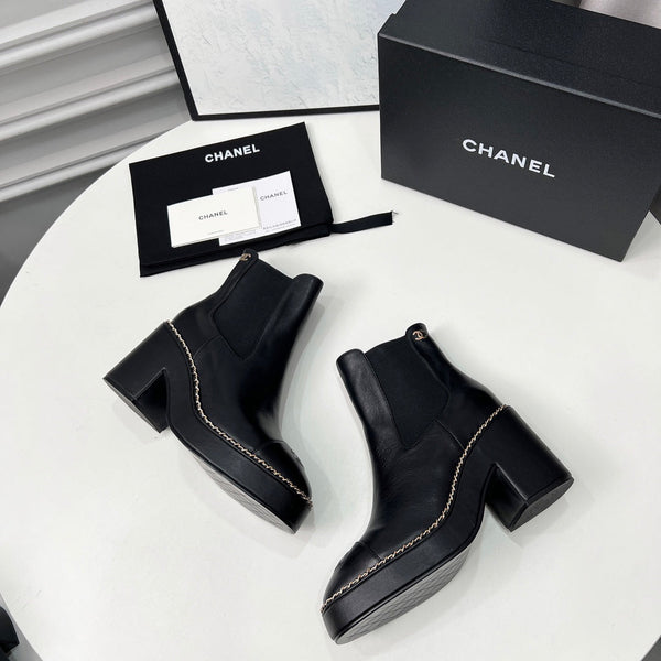 CC 25 Chelsea Ankle Boots With Chain 85mm Black Sheepskin 374035