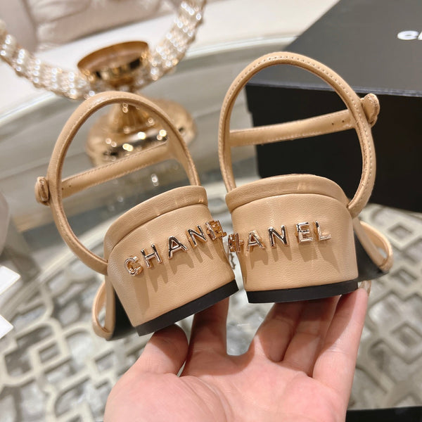 CC 25C 5CM Sandali con tacco medio in pelle italiana color crema 213317