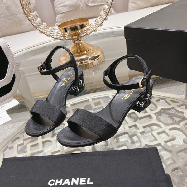 CC 25C 5CM Sandali con tacco medio Tessuto nero 213321