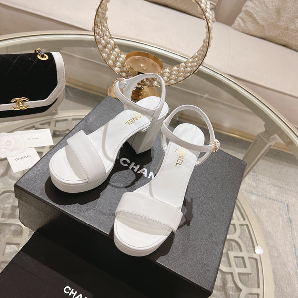 CC 25C 10CM Sandali con tacco medio in pelle italiana bianca 213319