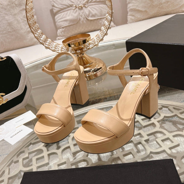 CC 25C 10CM Sandali con tacco medio in pelle italiana color crema 213320