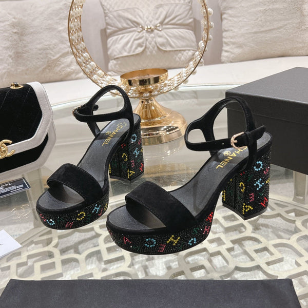 CC 25C 10CM Sandali con tacco medio in pelle scamosciata nera 213328